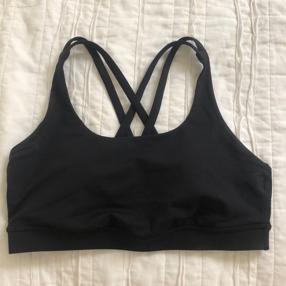 Black lululemon sports bra